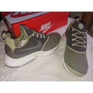 NWT Nike Sneakers